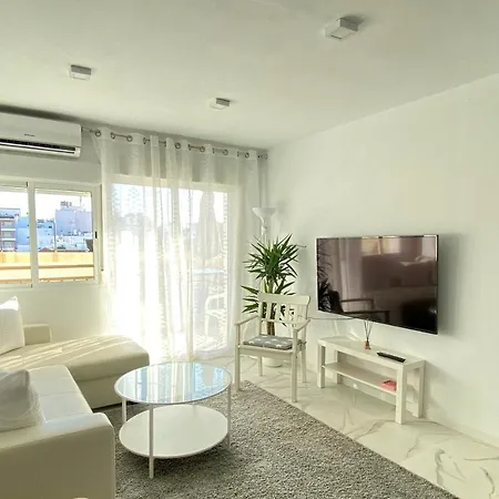Fresh And Modern Delux In 1 Min From The Beach! Apartamento *